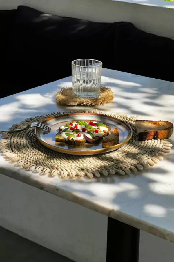 set de table coquillage en herbe de mer naturel, décoration de table bord de mer et nature bohème, avec une large sélection éthique par lldeco.fr
