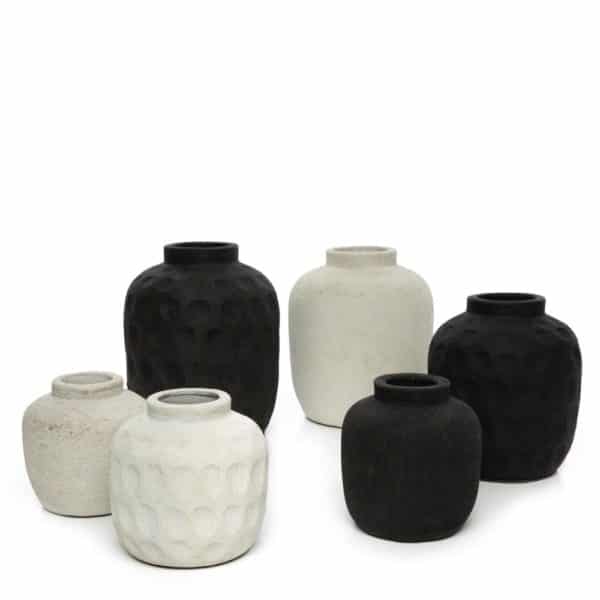 poterie noire et blanche by lldeco