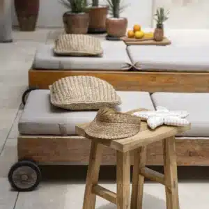 Tabouret en bois de teck recyclé, mobilier eco responsable par lldeco