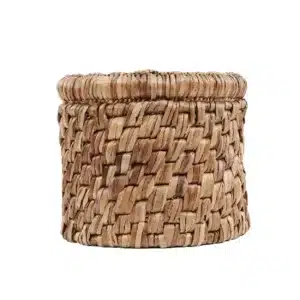 Panier de rangement écologique, fabriqué à la main en Jacinthe d'eau, pour une décoration bohème utile et durable par lldeco