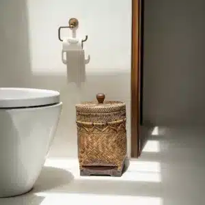 panier poubelle de salle de bain rotin brun naturel, objets déco rotin par lldeco