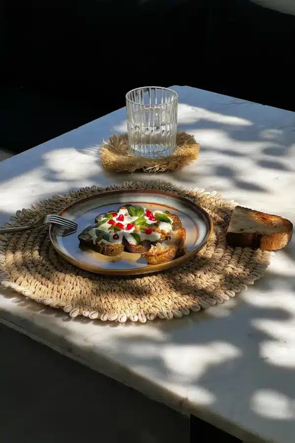 set de table coquillage raphia naturel