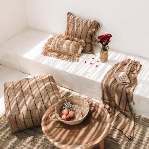 Plateau panier en raphia naturel – S