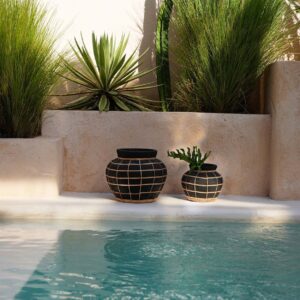 Vase Belly en terre cuite – Noir naturel – S