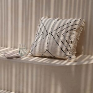 Housse de coussin tribal en raphia naturel – Noir — vue 2