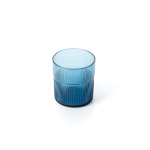 Verre bas en verre recyclé strié – Bleu Azure