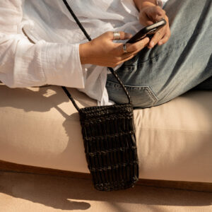 Pochette téléphone en cuir – Noire