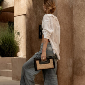 Pochette en cuir naturel noir The Riviera Noir — vue 2