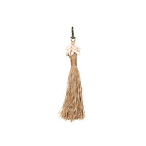 Pompon en raphia et coquillages