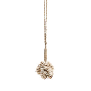 Suspension coquillages et cauris naturels