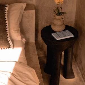 Table d'appoint trépied Java – Noyer foncé — vue 2